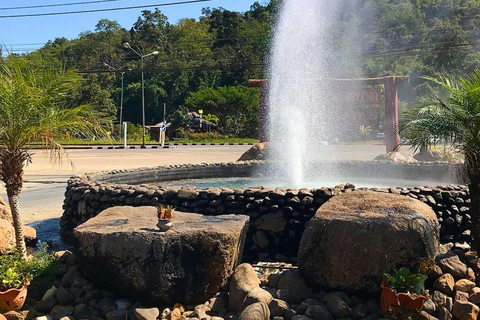 Journée complète à Chiang Rai : 3 temples, Triangle d&#039;Or et tour en bateau