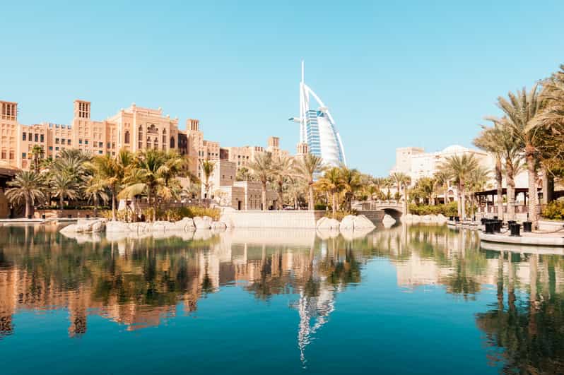 Dubai rondleiding Oud en Modern met bezoek Blauwe Moskee GetYourGuide