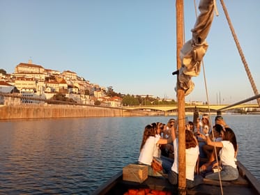 Barca Serrana - Traditional Boat Trip - Housity