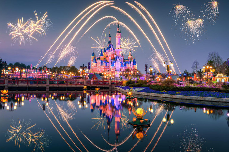 Shanghai: Disneyland Entry Ticket with Optional Fast Pass Dream 1-Day Package with 8 Attractions Skip-the-Line Access