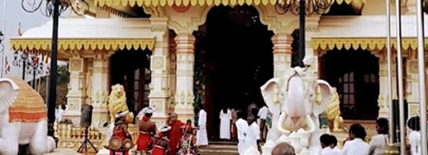 Haputale : visite des temples hindous et bouddhistes avec prise en charge