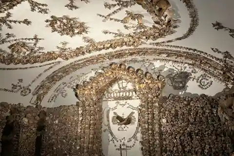 COMBO Ghosts & Dark Side Tour and Bone Crypts Tour