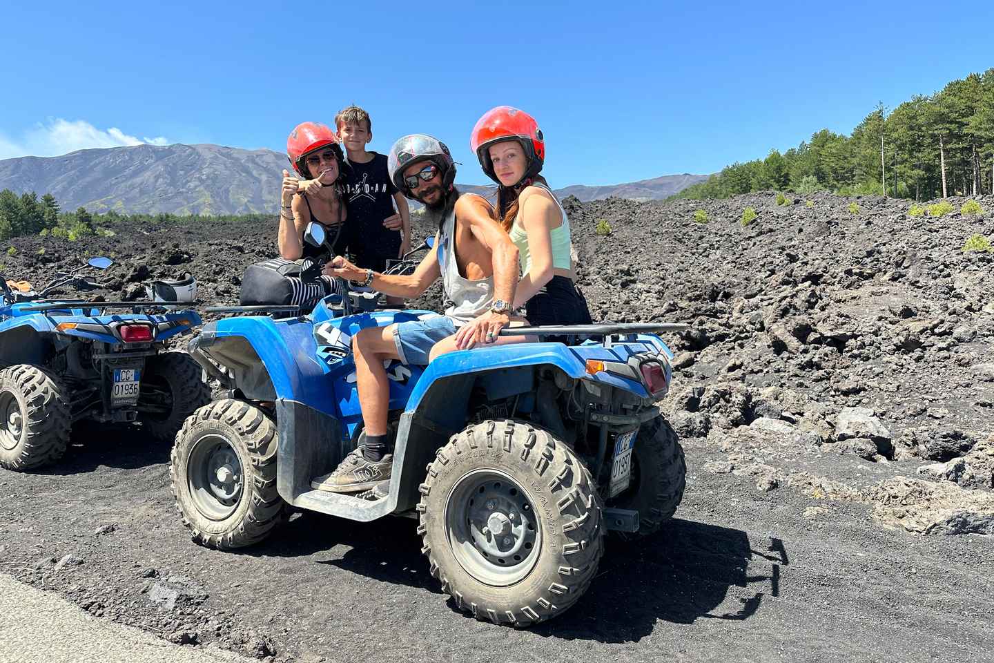 Da Motta Camastra: Tour in Quad nella Valle dell'Alcantara e sull'Etna - 5 Ore di Avventura