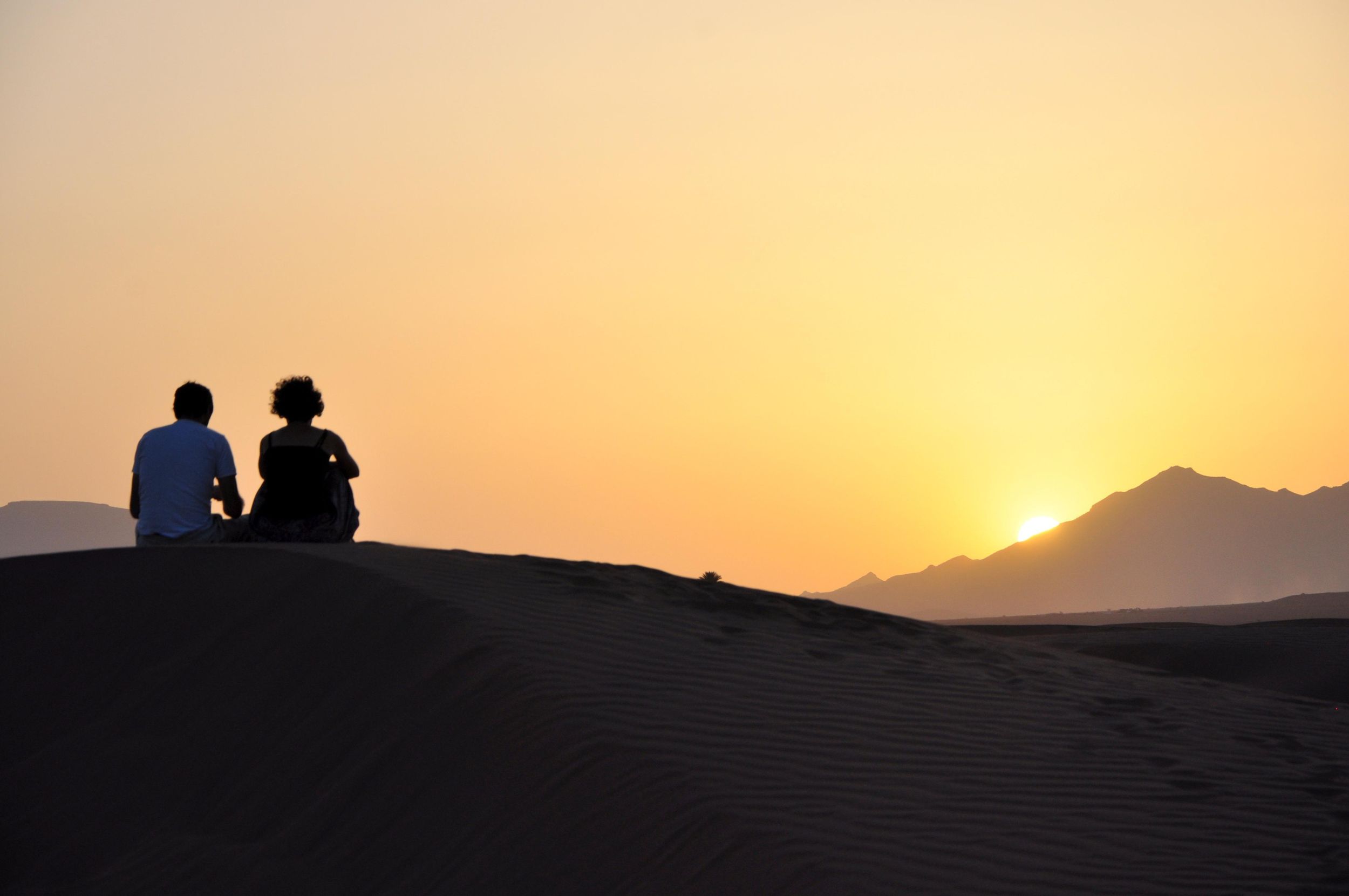 Djerba–Ksar Ghilane: 2-tägiges Sahara-Abenteuer, Nacht in einer Berberhöhle