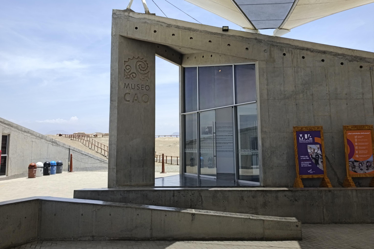 From Trujillo to Chiclayo, visiting the El Brujo Archaeological Complex.