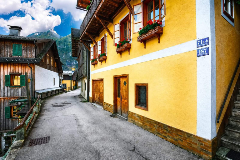 Private trip-Wachau valley, Mauthausen, Hallstatt & Salzburg