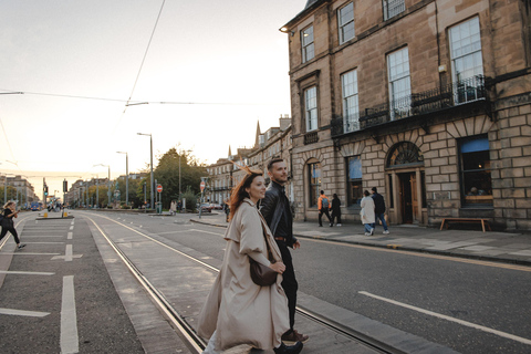 Edinburgh: Scenic Photo Walk with Professional Photographer