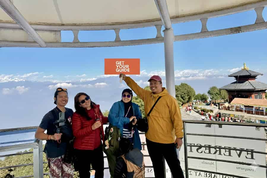 Chandragiri: Seilbahn- & Affentempel-Tour – privat oder in der Gruppe. Foto: GetYourGuide Chandragiri: Seilbahn- & Affentempel-Tour – privat oder in der Gruppe. Foto: GetYourGuide