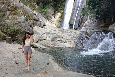 ELLA Lipton Seat Tea Test & Pluck 9Arch, Waterfalls, & Food Lipton's Seat, Little Adam Peak, 9 Arch, Ravana Waterfalls