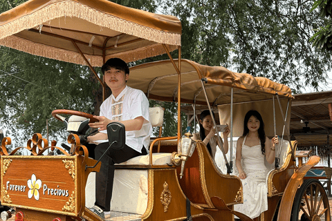 Luang Prabang: 20-Minute Vintage Electric Car Ride