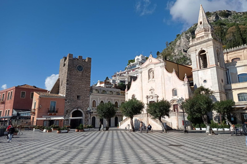 Taormina: privétour van een dag met pick-up vanaf Catania