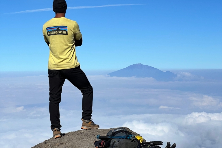 Z Arushy: 3- lub 4-dniowa wycieczka na szczyt Mount Meru4-dniowa wspinaczka