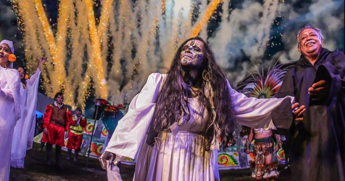 La Llorona, Espectáculo en vivo en los Canales de Xochimilco
