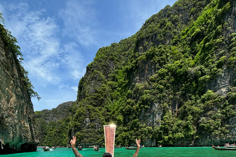 Krabi: Private Luxury Longtail Boat Tour in Krabi free lunch Krabi: Private Luxury Longtail Boat by Hong island