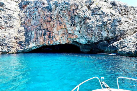 Kotor: Unsere Liebe Frau vom Felsen &amp; Blaue Grotte mit Zeit für MittagessenKotor: Unsere Liebe Frau von den Felsen &amp; Blaue Grotte mit Zeit zum Mittagessen