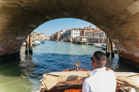 Venedig: Privates Wassertaxi zwischen Flughafen & InnenstadtPremium-Transfer: Hotel zum Flughafen Marco Polo