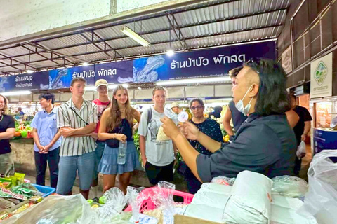 清迈：大峡谷泰式烹饪课和市场之旅晚间课程 - 大峡谷泰式烹饪课