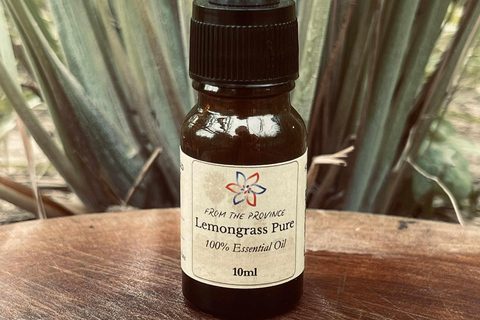 Phnom Penh: Dorpsrondleiding met kook- en etherische-olie-lesPhnom Penh: Dorpsrondleiding met kookles en workshop etherische oliën