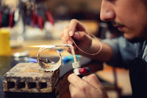 Crea tu obra maestra de plata: Taller de Artesanía de BaliServicio de traslado al aeropuerto