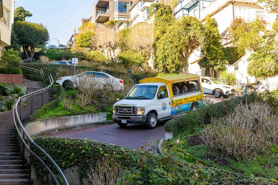 Lombard Leap: Die ultimative Fahrt durch San Francisco. Foto: GetYourGuide Lombard Leap: Die ultimative Fahrt durch San Francisco. Foto: GetYourGuide
