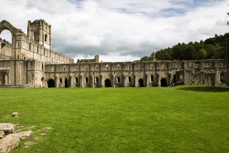 Recorrido en coche por el Parque Nacional de Yorkshire Dales con una APP