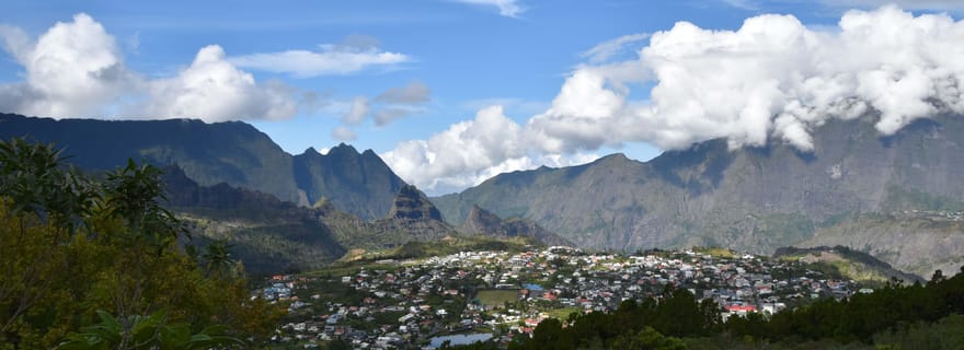 Visite privative de Cilaos avec un pique-nique authentique et raffiné.