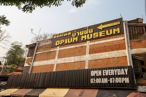 Chiang Rai: 7 Major Sites, Golden Triangle & Tea Plantation 7 Spots included All Tickets Fee