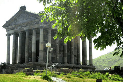 Day Tour Khor Virap, Garni, Geghard, Syphony & Charents Arch