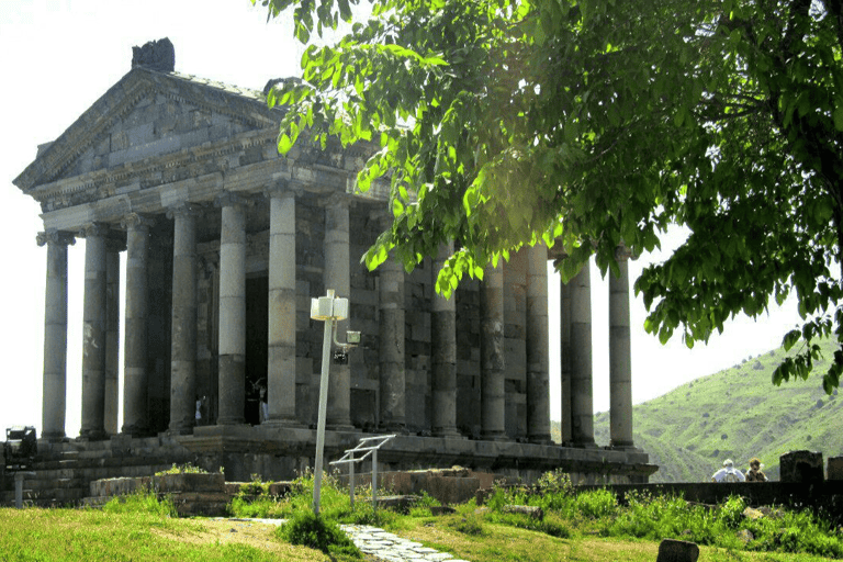 Day Tour Khor Virap, Garni, Geghard, Syphony & Charents Arch
