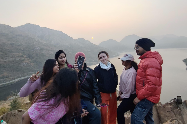 أودايبور: جولة غروب الشمس وليلة الألعاب