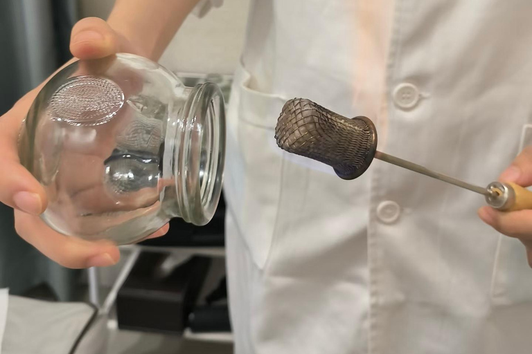 Shanghai: Chinese Medicine Acupuncture and Cupping Session