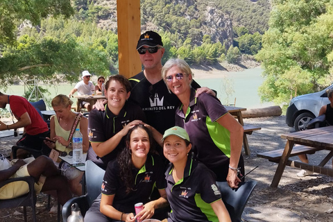 Málaga: Tour guiado pelo Caminito del Rey com transporte