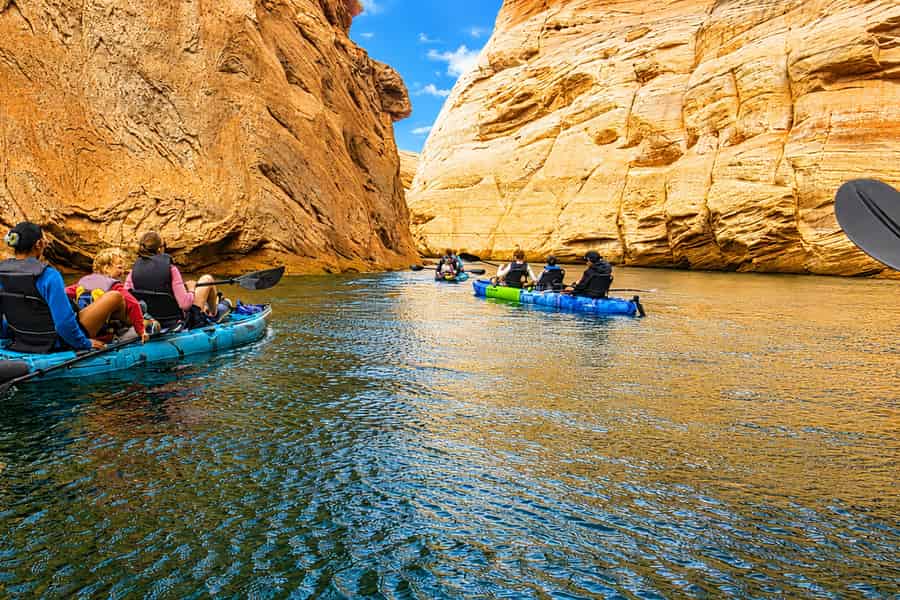 Geführte Tret-Kajak- und Schwimmtour: Antelope Canyon und Lake Powell. Foto: GetYourGuide Geführte Tret-Kajak- und Schwimmtour: Antelope Canyon und Lake Powell. Foto: GetYourGuide