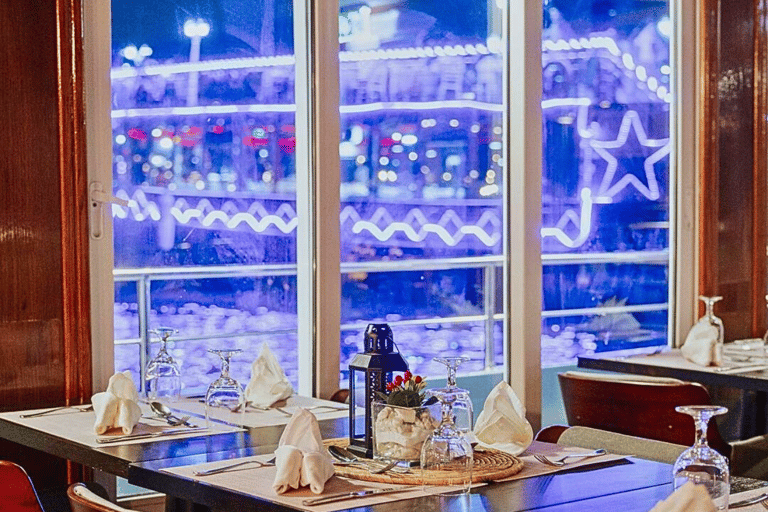 Dubai: Marina Premium Dinner Cruise with Unlimited Drinks Upper Deck without transfers
