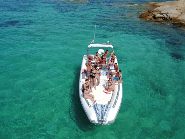 Visit Tavolara 5 Islands tour from San Teodoro's beach in Maddalena Archipelago