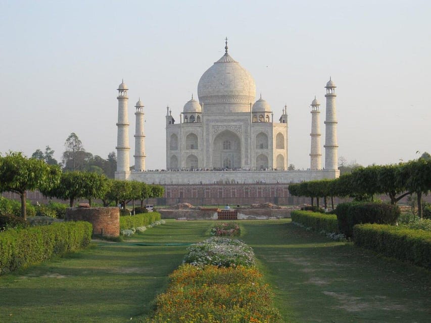 Von DelhiTaj Mahal Ticket ohne Anstehen & Tourguide GetYourGuide