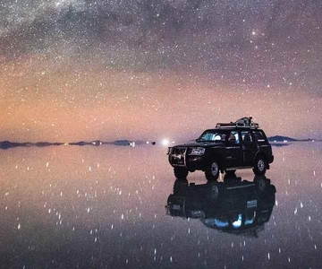 Uyuni: Night of stars + Sunrise in the Uyuni Salt Flats