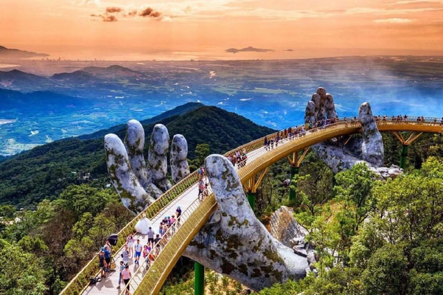Hoi An to Hue Private Car via Hai Van Pass & Scenic Stops