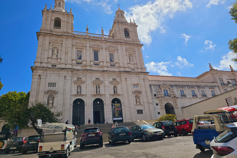 Lissabon: stadsvandring historia och alfama 90 min med tuktuk