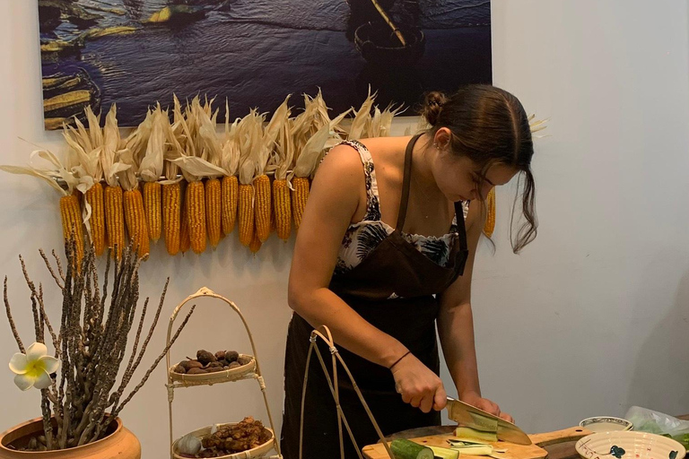 Da Nang: Aula de culinária vegetariana com Janny