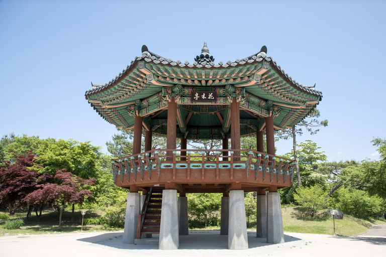 Chuncheon: Gugok Falls, Arboretum & Dakgalbi Tour
