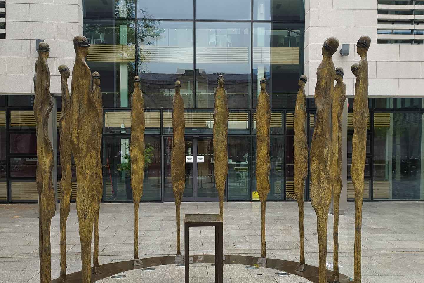 Dublin: 3-Hour 'Stories and Sights' Guided Bike Tour