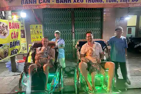 Nha Trang al anochecer en Cyclo (Pedicab)