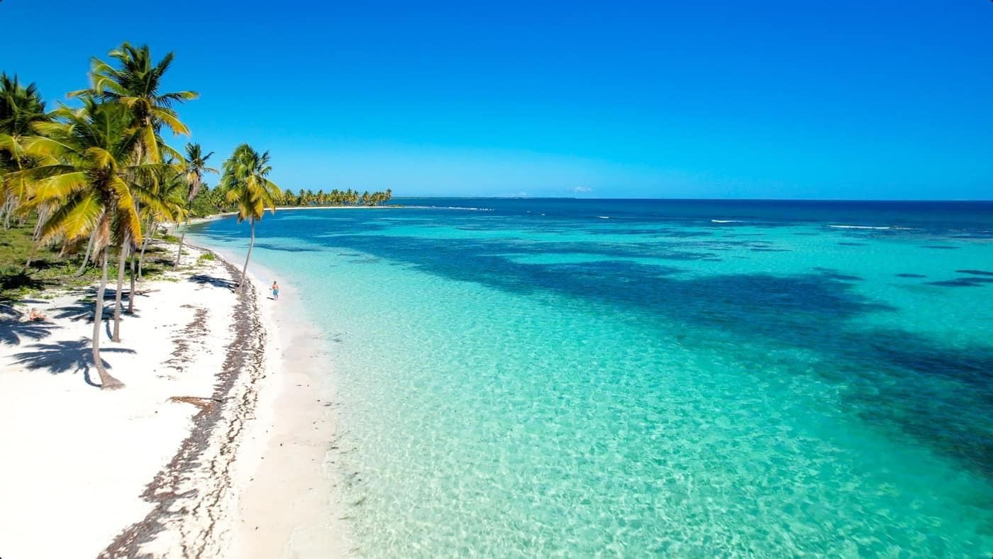 Santo Domingo: Katamaran- und Schnellboot-Tour zur Insel Saona