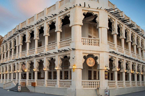 Geführte Städtetour durch Doha: Entdecke die Seele KatarsPrivate geführte Städtetour durch Doha: Entdecke die Seele von Katar