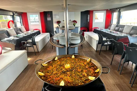 Valencia: Boat Trip on the Valencian coast with lunch