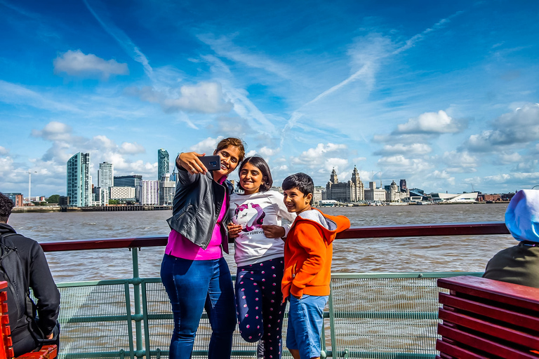 Liverpool: paseo en barco por el río Mersey