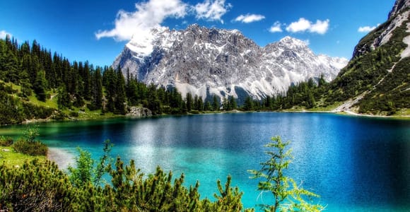 From Munich: Zugspitze & Eibsee Group or Private Day Tour