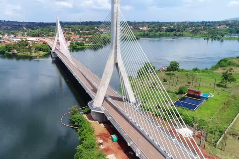 Jinja: Excursión de un día con crucero en barco por el nacimiento del Nilo