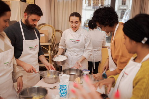 Roma: Aula de culinária de massas e tiramisu no centro da cidade